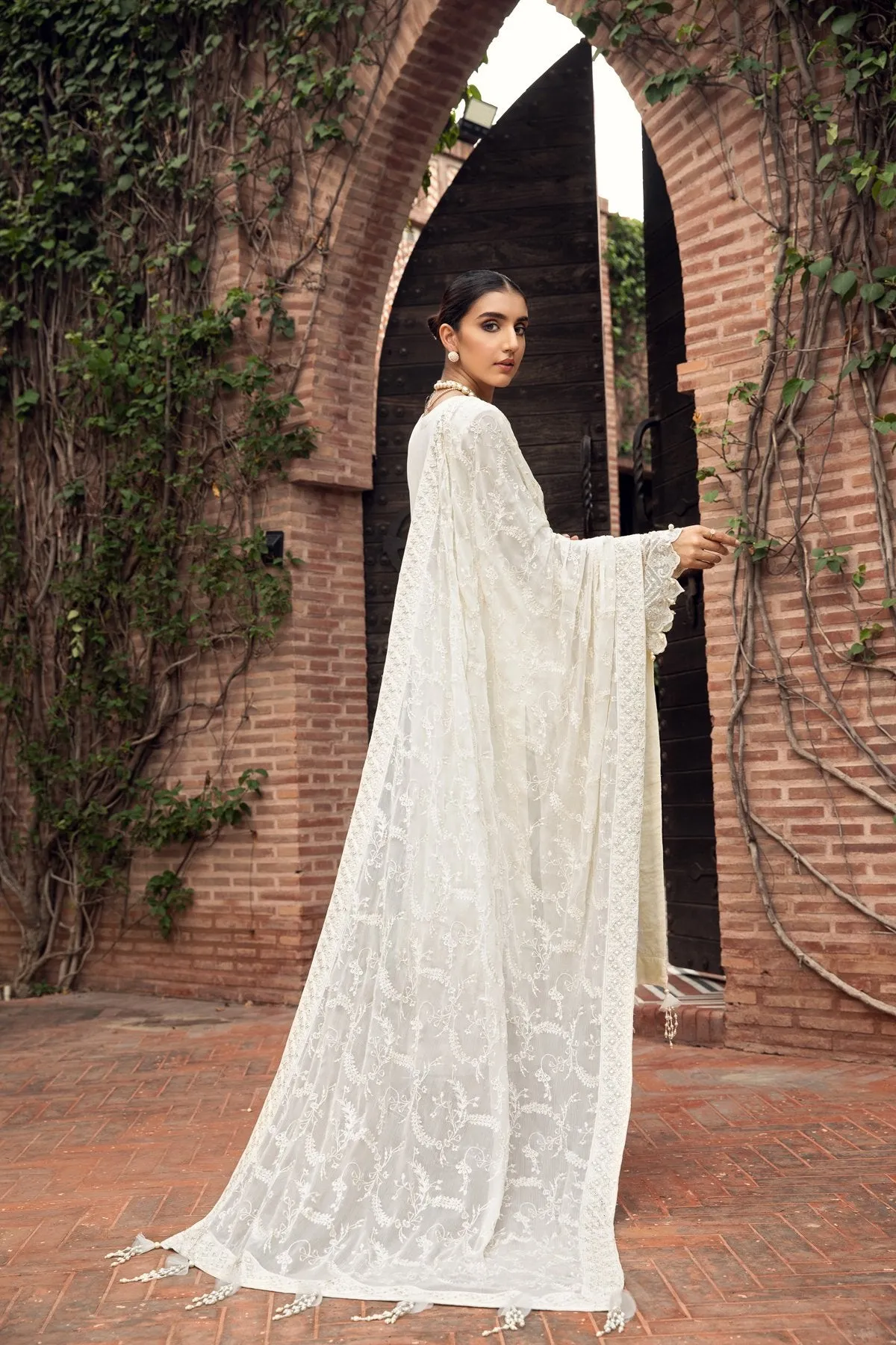 Embroidered White Salwar Kameez Online 2021 #PF139