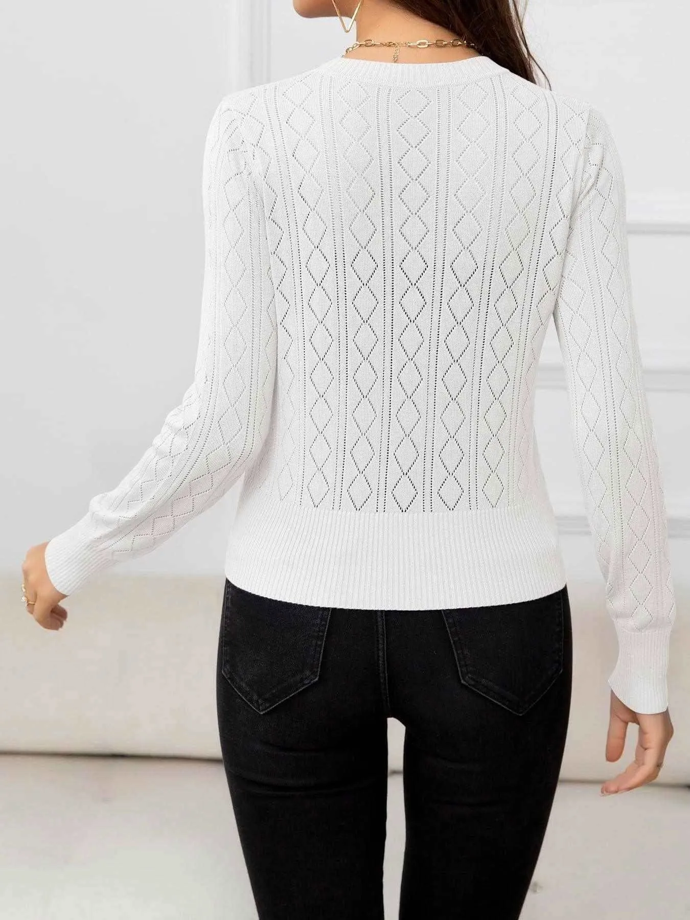 V-Neck Buttoned Long Sleeve Knit Top for Casual Style